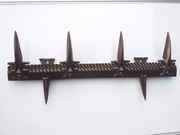 Wieszak ścienny do przedpokoju w stylu rustykalnym. 