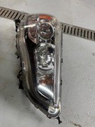 Lampa prawa prawy xenon Mitsubishi asx I czarny srodek
