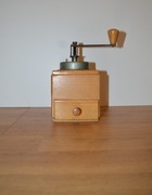 Stary młynek do kawy