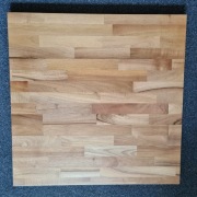 Blat z litego drewna orzechowego 80 cm x 80 cm