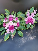 Komplet, wiązanka, kompozycja kwiatowa z bukietem na grób.