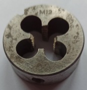 Narzynka prawa M12 6h prawoskrętna