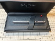 Pióro CARAN d'ACHE Retro Hexagon M