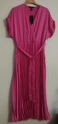 Piękna sukienka News Look 42-44