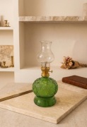 Szklana, Zielona lampa naftowa, olejowa. Retro. 20.5cm komin. Super stan.