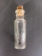 Stara butelka apteczna. PRL