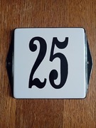 Numer domu solidny emaliowany 25