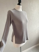 Szary lekki sweter damski ribbed prążkowany rozcięcia po bokach basic S