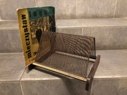 stary przedwojenny stojak na płyty + płyta Fogg