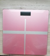 WAGA ŁAZIENKOWA Elektroniczna Różowa SZKLANA LCD do 180kg 