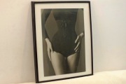 Jeanloup Sieff - Corset 1962 kultowa fotografia grafika w ramie 30x43
