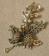 Piękna broszka przypinka ozdoba myśliwska dla DIANY do munduru leśnika.