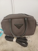 Mniejsza damska torebka