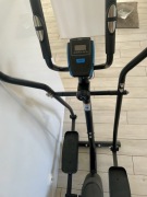 Rower eliptyczny ( Orbitrek) CODEN FITNESS .Użyty tylko 2 razy