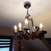 Lampa wisząca belka bogato kuta