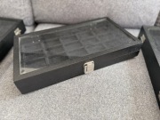 Gablota, ekspozytor, walizka z szybą, display case na 20 zapalniczek Zippo