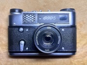 FED-5 + Industar-61L/D 55mm f/2.8 + etui + pasek – zadbany, ZSRR