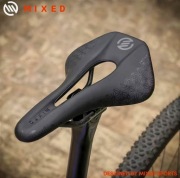 Siodełko karbonowe 143mm Mixed 5D Full Carbon Doskonałe