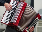 Akordeon  Weltmeister Consona 120 b 