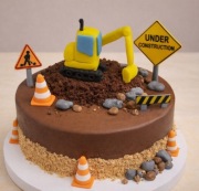 Koparka z masy cukrowej na tort 