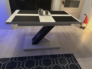 Stół rozkładany do salonu