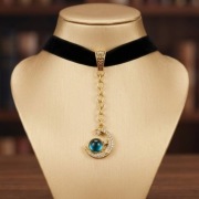 Choker z czarnego aksamitu