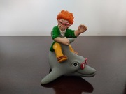 Zabawka BURGER KING - chłopiec na delfinie - 1990r