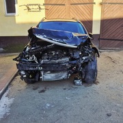 Ford Kuga uszkodzony