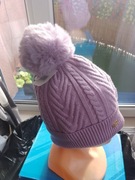 Czapka damska z pomponem 