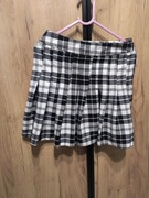 Spódniczka kratka zakładki czarno biała na 9 lat 134 