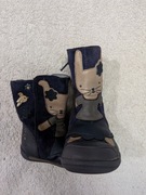 Granatowe skórzane zamszowe zasuwane buty botki w króliki Clarks 20