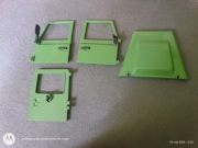 BRUDER Drzwi i maska do Land Rovera