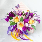 Bukiet z cukierkami w kopercie