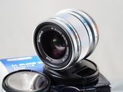 Obiektyw Olympus M.ZUIKO DIGITAL 25mm F1.8 srebrny