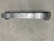 Audi A3 8P belka przednia