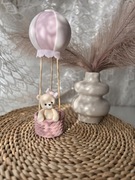 igurka na tort z masy cukrowej Miś w balonie topper chrzest urodziny