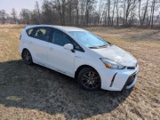 Toyota Prius v 1.8 hybryda