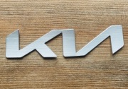 Emblemat / Znaczek KIA klapa tył CD PE_5DR_RR