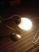 Lampka metalowa że szklanym kloszem