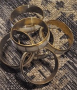 Bransolety Vintage w kolorze złoto, perłowe. dwa rodzaje