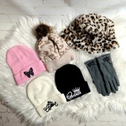 Zestaw akcesoriów zimowych damskich 5 czapek rękawiczki nowe Queen Panterka
