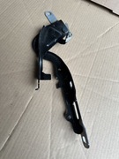 Zawias maski prawy PRAWY PEUGEOT 208 II / 9823211680