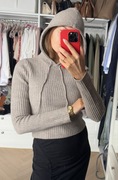 Stradivarius sweter z kapturem hoodie bluza dzianinowa Zara mango brązowy