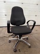 Fotel biurowy obrotowy TOPSTAR (Niemcy) – solidny, wygodny, regulacje