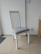 Krzesła białe - 4 sztuki 