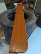 Parapety wewnętrzne w kolorze zł dąb różne rozm