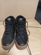 Buty sportowe damskie  