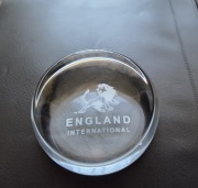 Przycisk do papieru z symbolem Anglii