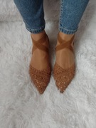 (38) Brązowe, zmysłowe baleriny ażurowe z zapięciem, NOWE 