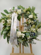 Komunijny  wianek na drzwi  